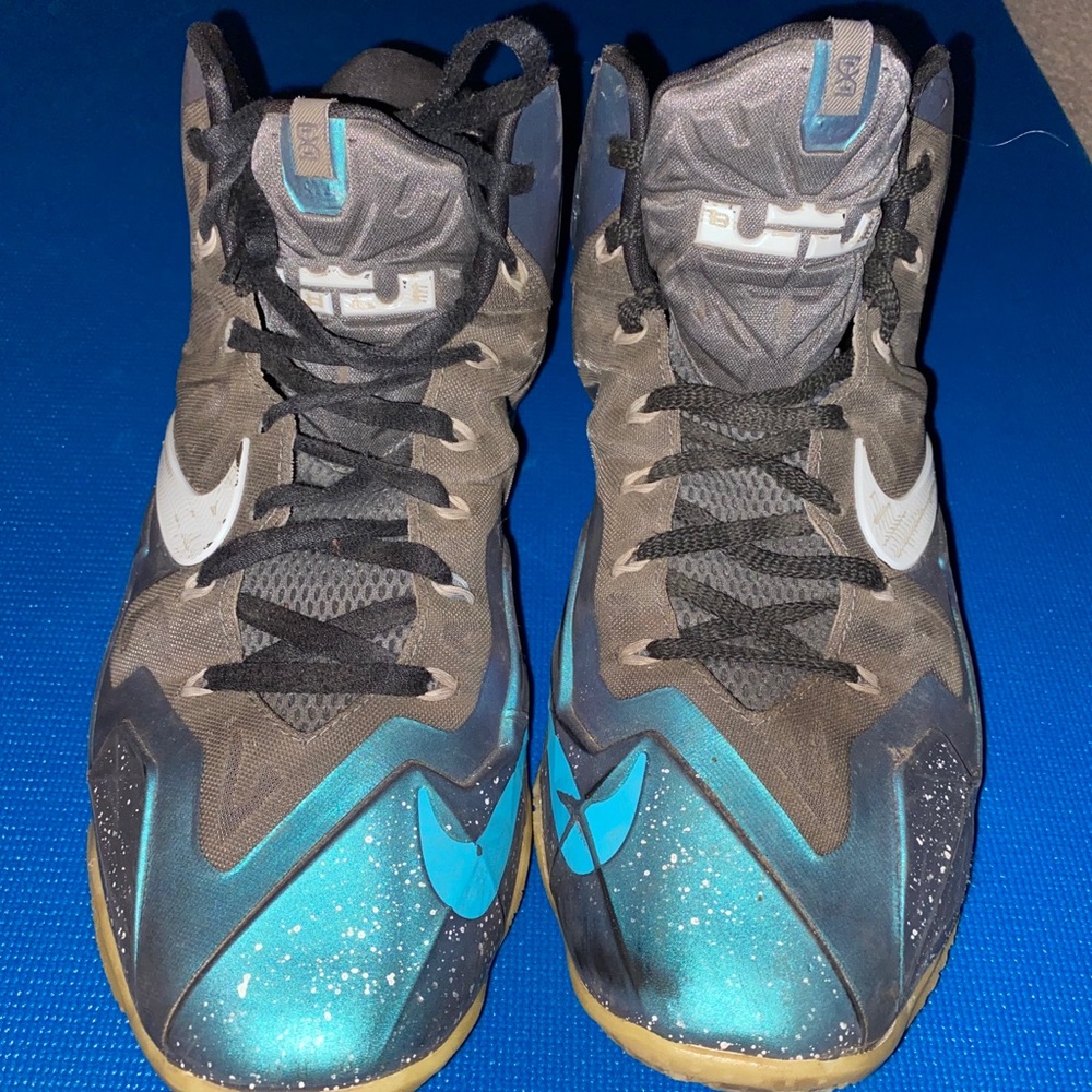 Lebron 11 Basketball Shoe Custom Nikeid - Picture 3 of 5